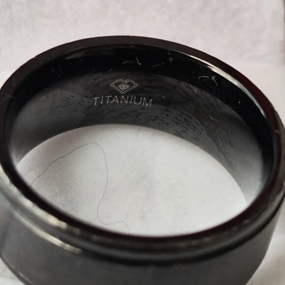 Ring TITANIUM size 8 - Picture 3 of 4